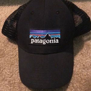 Black Patagonia trucker hat